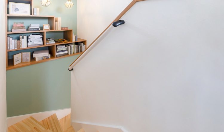リビング階段